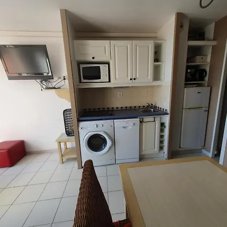 T2 Vue 50m De La A Giens Lägenhet